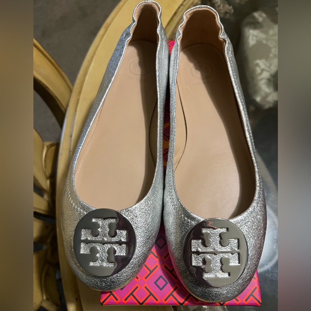 Tory Burch size 10 flats